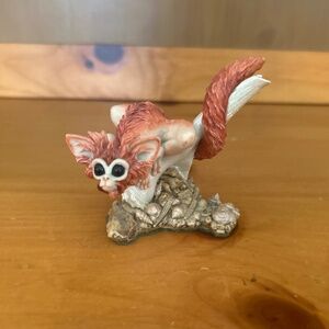 Enchantica Rio-Rio Peeper figurine